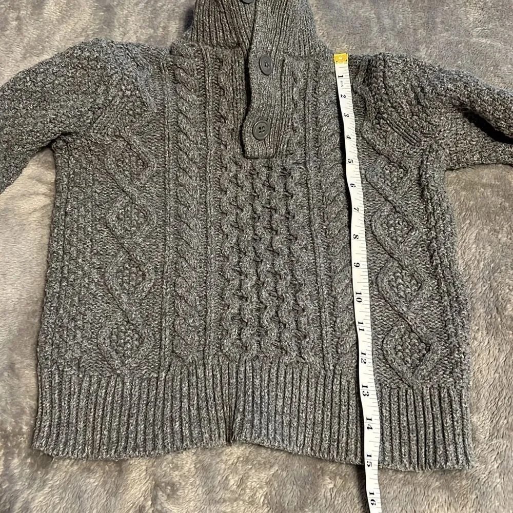 Gap kids gray sweater. XS